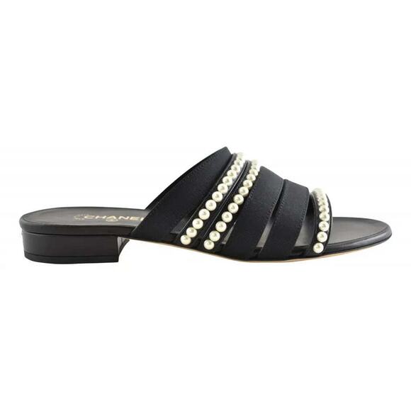 Chanel 20P Black White Pearl Strap CC Logo Slide Slip On Sandal Mule Flat 38 - Picture 1 of 9